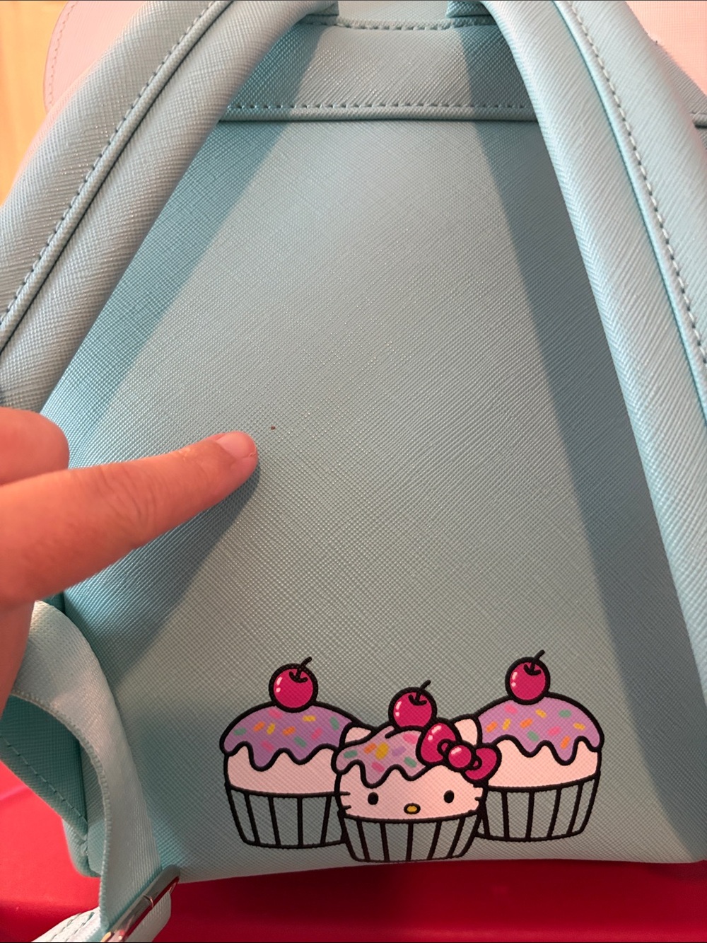 Loungefly Sanrio Hello Kitty figural cupcake 🧁 mini backpack - Picture 7 of 11